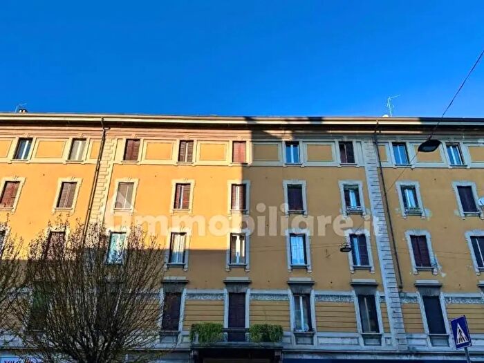 Appartamento trilocale in vendita in Viale Monza, Milano