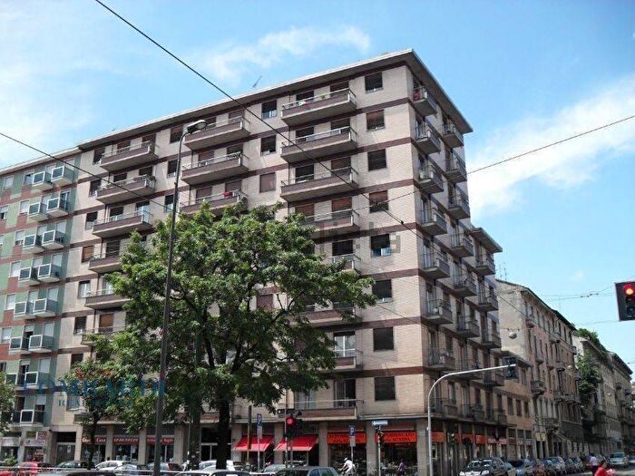 Appartamento quadrilocale in affitto in Piazza Aspromonte, Città Studi, Milano