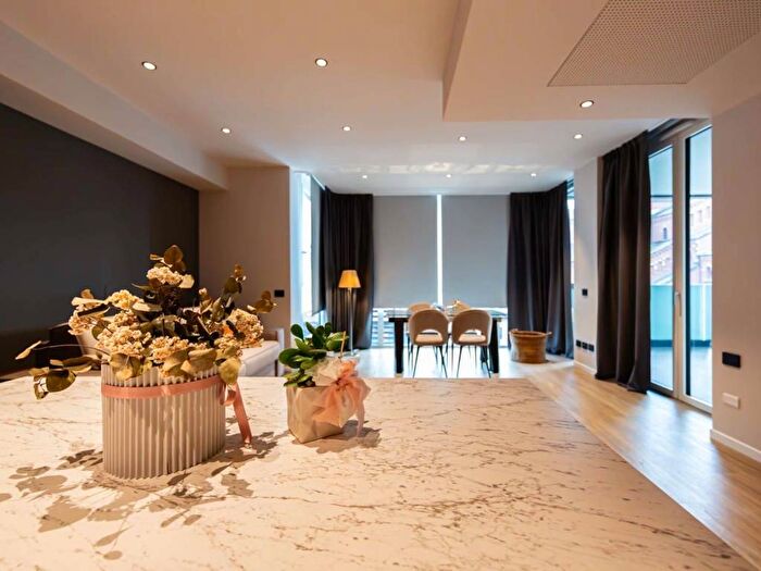 Appartamento bilocale in affitto in Via Melchiorre Gioia, Porta Nuova, Milano