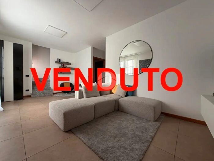 Casa trilocale in vendita in Via Sant'Antonio, Pessano Con Bornago