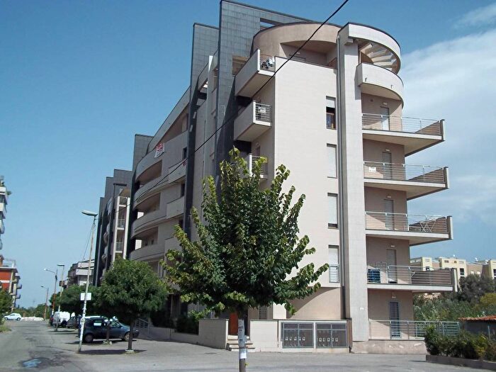 Appartamento bilocale in affitto in Via Amedeo Avogadro, Quattromiglia, Rende