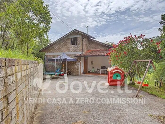 Casa quadrilocale in vendita in Via Pantane, Arnara