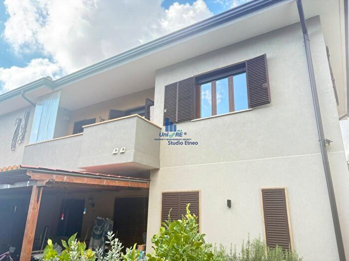 Appartamento trilocale in affitto in Via Etnea, Centro, Tremestieri Etneo