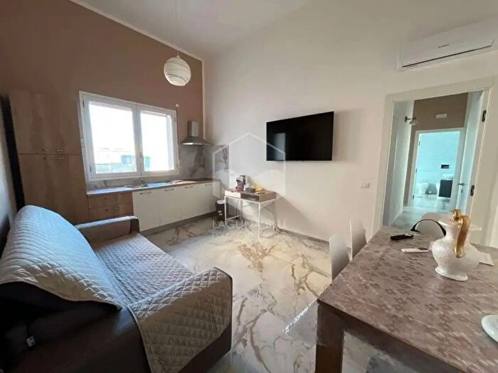 Appartamento trilocale in vendita in Via Castello, Marsala