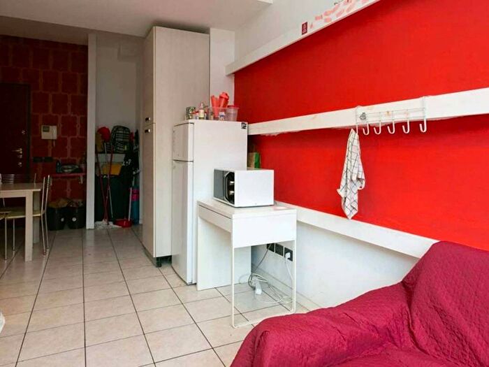 Appartamento con 5 locali in affitto in Viale Liguria, Navigli Darsena, Milano