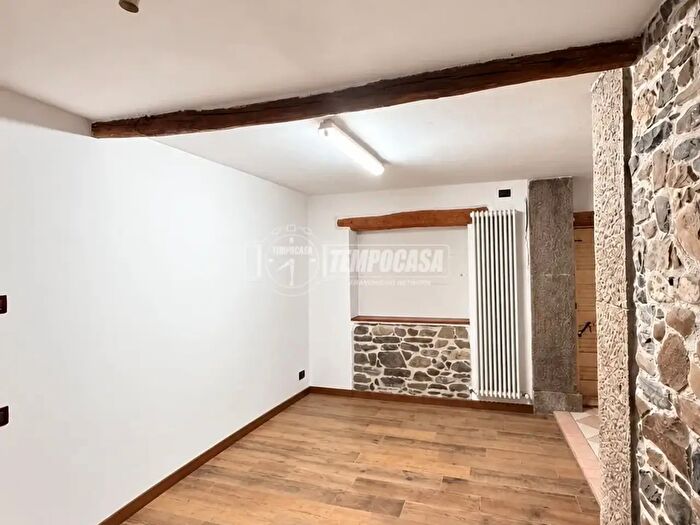 Appartamento trilocale in vendita in Piazza San Lucano di Borgo Prà, Belluno