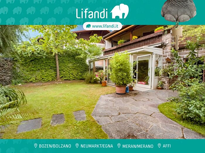 Casa quadrilocale in vendita in Via Palade, Cermes