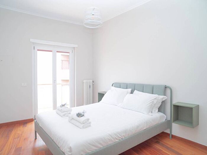 Appartamento quadrilocale in affitto in Via dei Georgofili, Ardeatino Montagnola, Roma