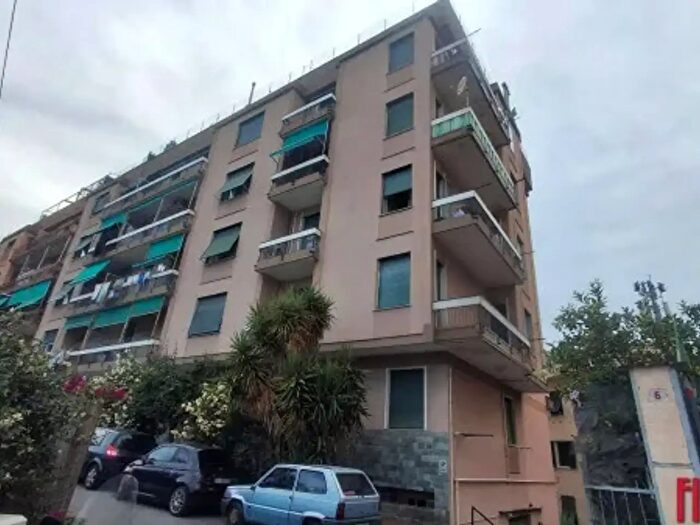 Appartamento trilocale in vendita in Salita Campasso di San Nicola, Genova