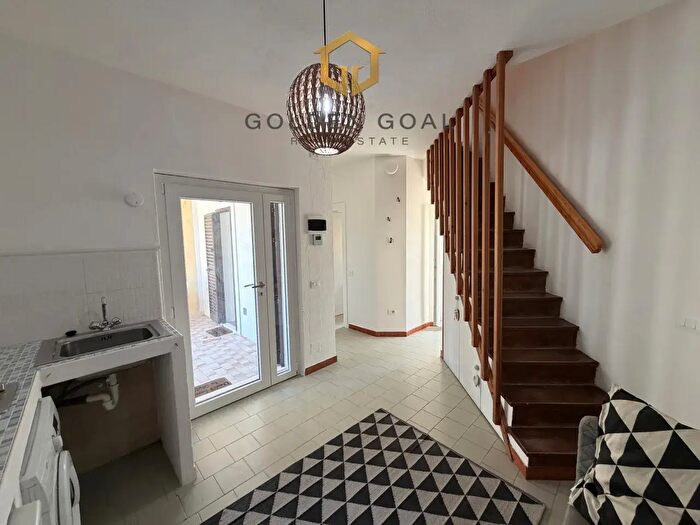 Appartamento trilocale in vendita in Via Lugo, San Teodoro