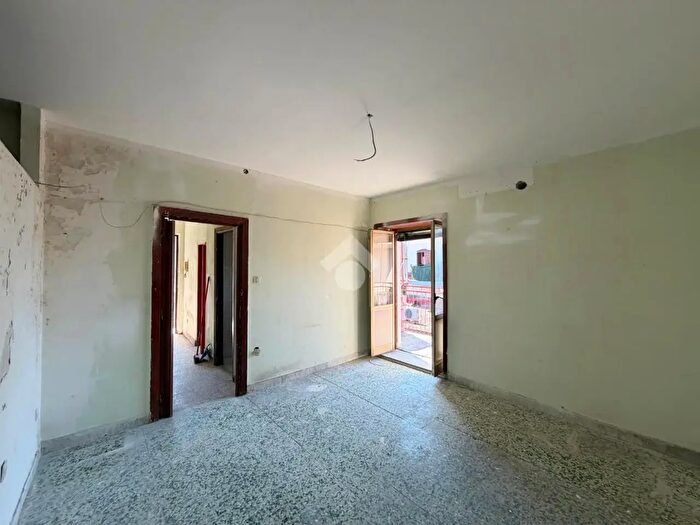 Appartamento trilocale in vendita in Via Beato Gaetano Errico, Napoli