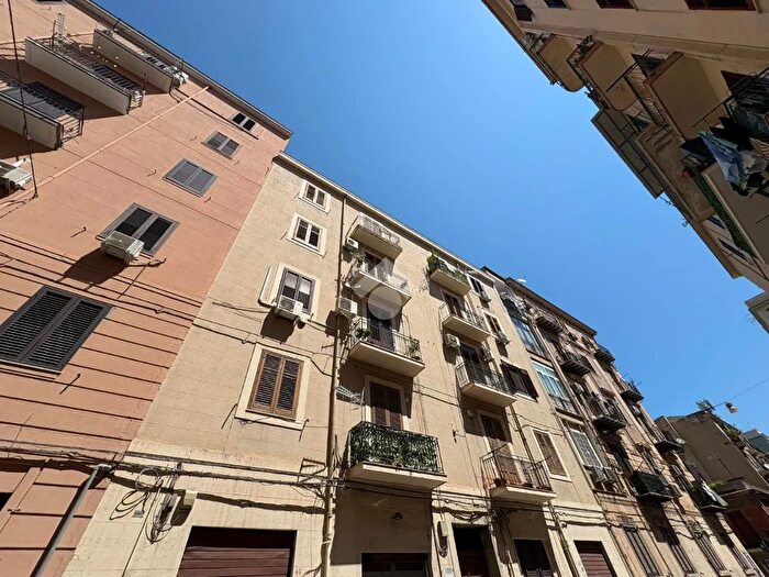 Appartamento quadrilocale in affitto in Via Agostino Todaro, Palermo