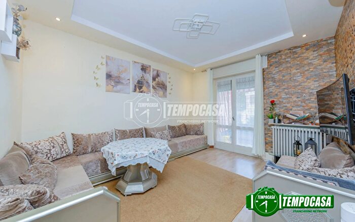 Appartamento quadrilocale in vendita in Via Ernesto Prati, Piacenza