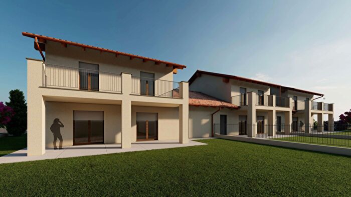 Case in Vendita e in Affitto - 3