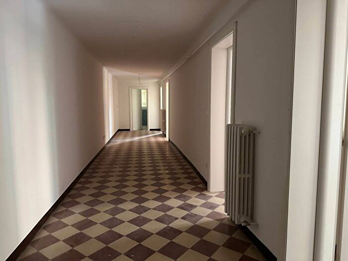 Appartamento quadrilocale in affitto in Via Orfeo, Santo Stefano, Bologna