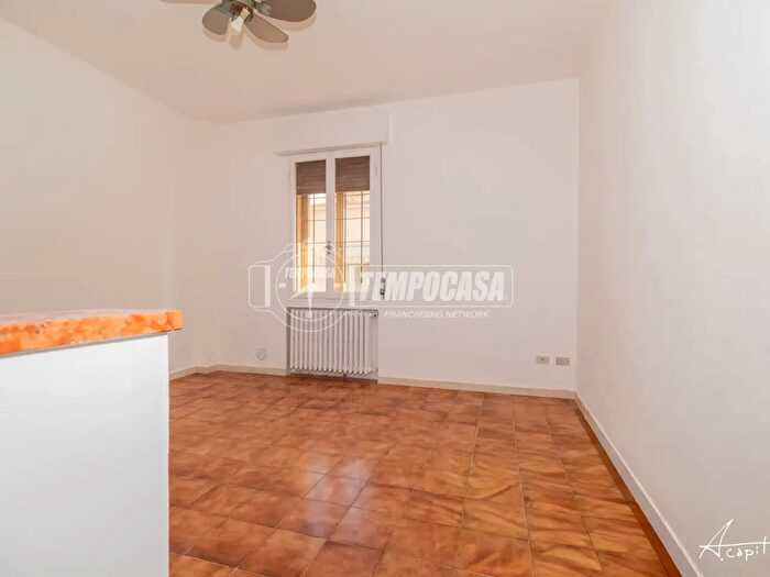 Appartamento trilocale in vendita in Via Verona, Modena