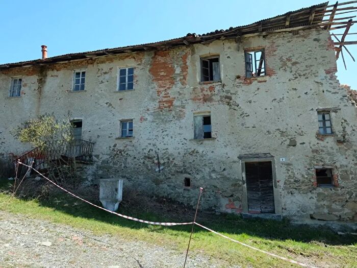 Casa con 5 locali in vendita in Sbernera, Mioglia