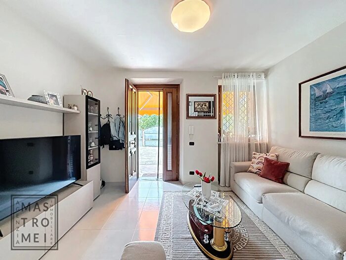 Casa con 5 locali in vendita in Via Diaccio, Porcari