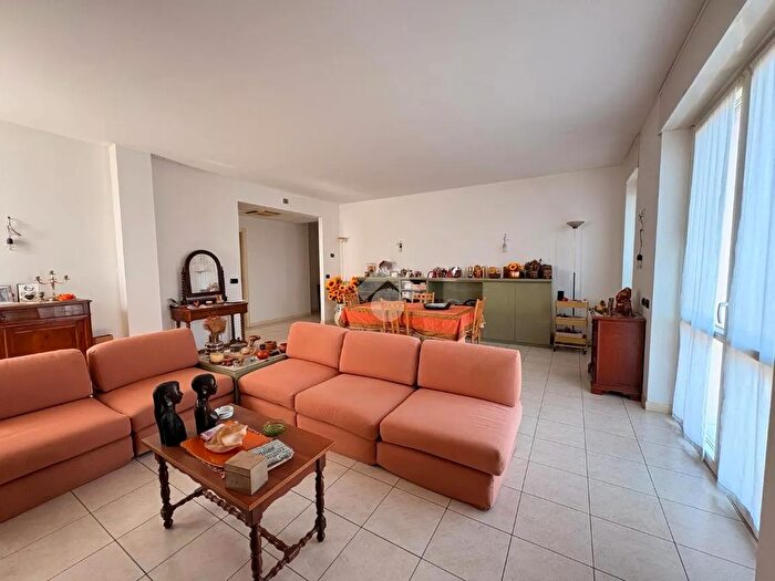 Appartamento quadrilocale in vendita in Via della Libertà, Verdello