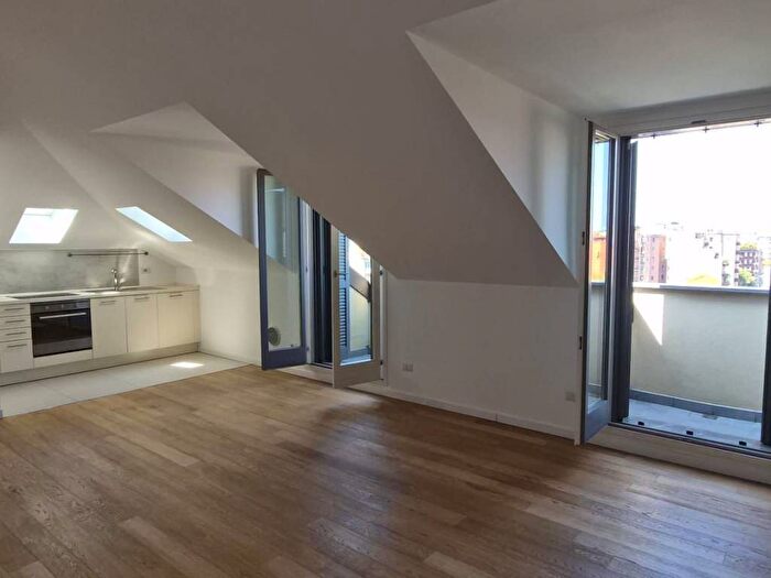 Appartamento bilocale in affitto in Via Crema, Porta Romana Medaglie d'Oro, Milano