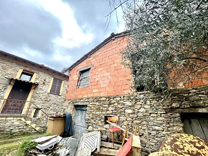 Casa bilocale in vendita in Via XXV Aprile, Borgomaro