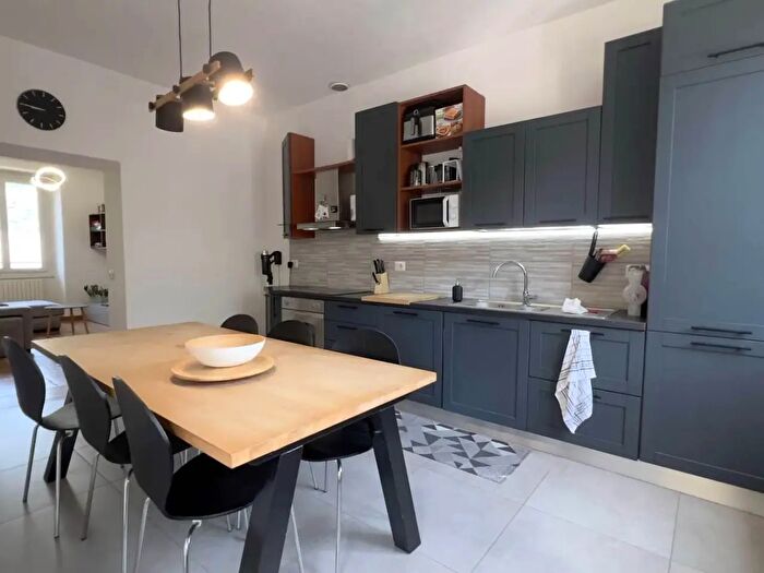 Appartamento con 6 locali in vendita in Via Ganda, Morbegno