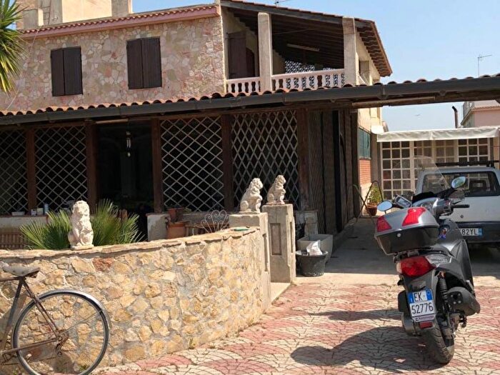 Appartamento trilocale in affitto in Contrada Fiori Sud, Menfi