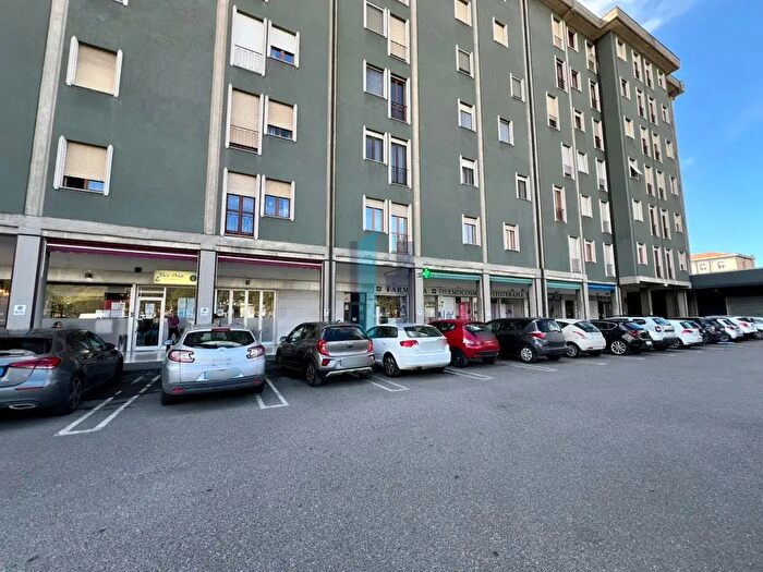 Appartamento quadrilocale in vendita in Via Ildebrando Vivanti, Brescia