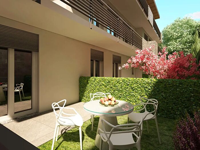 Appartamento bilocale in vendita in Via Cervino, Cantu