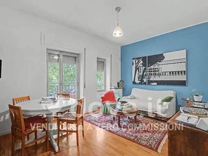 Appartamento bilocale in vendita in Via Alcuino, Milano