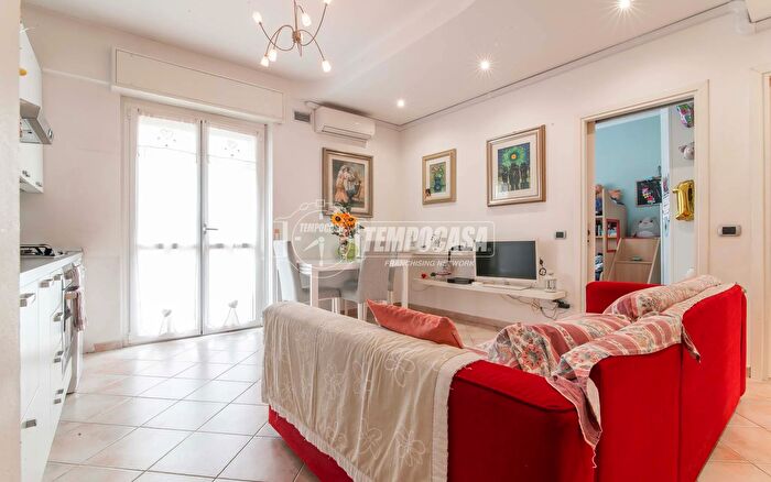 Appartamento trilocale in vendita in Via Adda, Cusano Milanino