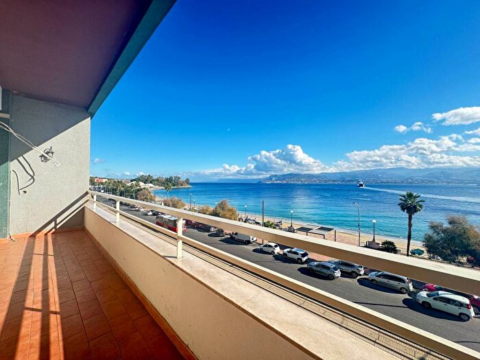 Appartamento con 6 locali in affitto in Viale della Libertà, Libertà, Messina