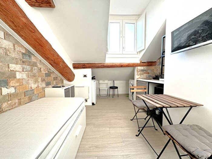 Appartamento monolocale in affitto in Via Rosolino Pilo, Porta Venezia, Milano