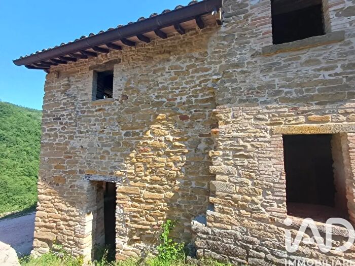Casa con 15 locali in vendita in Via Nazionale, Mercatello Sul Metauro