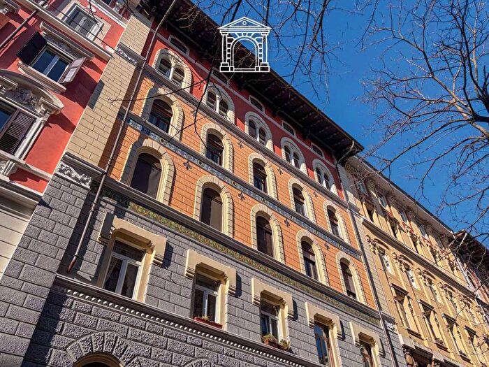 Appartamento trilocale in affitto in via Foscolo, Largo Barriera Ospedale Maggiore, Trieste