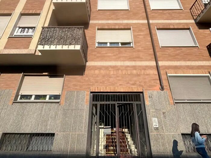 Appartamento trilocale in vendita in Via Domenico Cimarosa, Torino