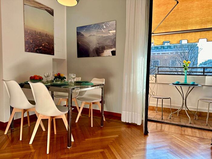 Appartamento bilocale in affitto in Via Andrea Appiani, Porta Nuova, Milano