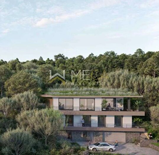 Casa con 8 locali in vendita in Via Mazzardi Paolo, Padenghe Sul Garda