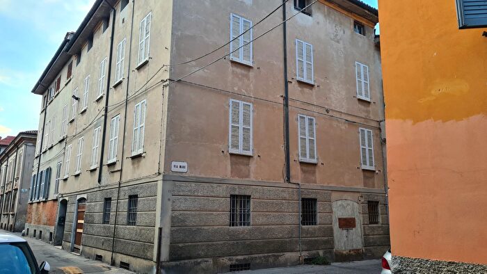 Casa con 15 locali in vendita in Reggio Emilia