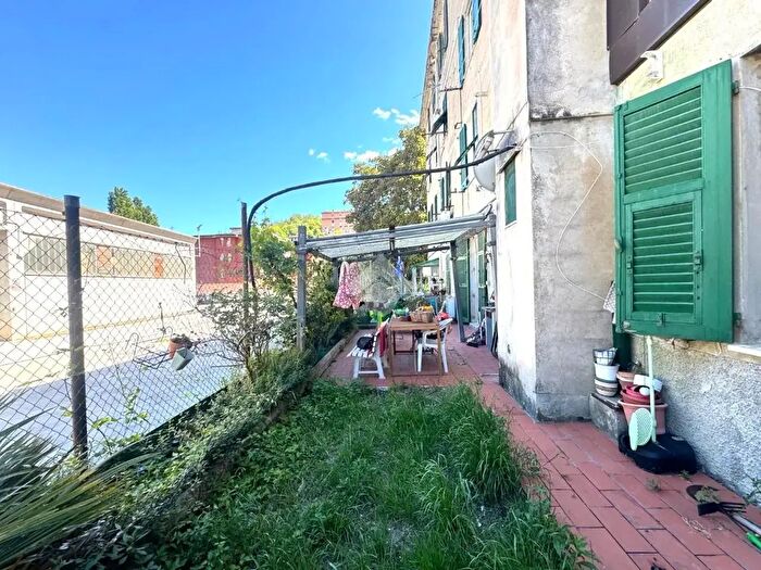 Appartamento con 5 locali in vendita in Via Santissimo Nome di Gesu', Ceranesi