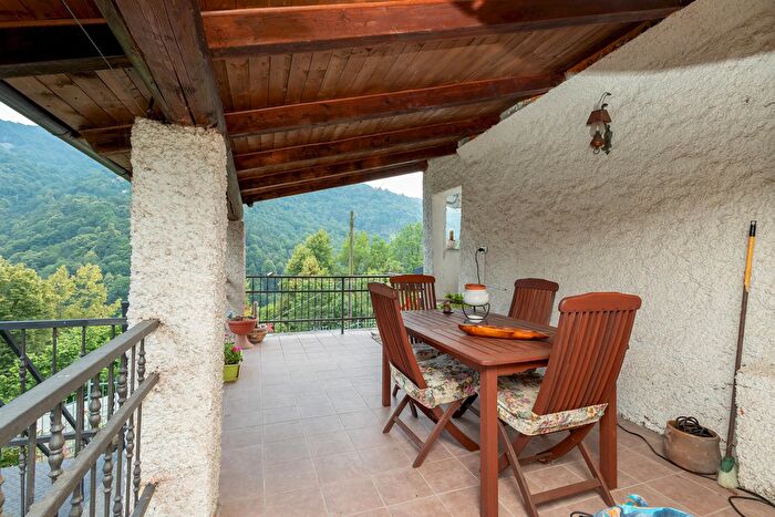 Casa con 5 locali in vendita in Borgata Peirotti, Busca