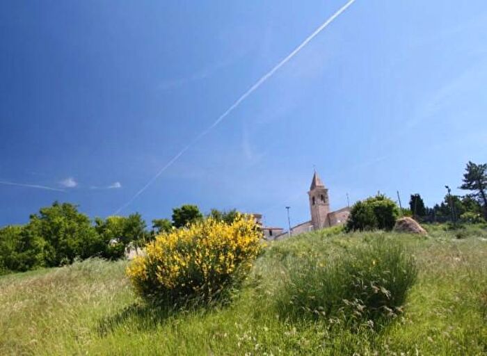 Appartamento trilocale in vendita in Pergola