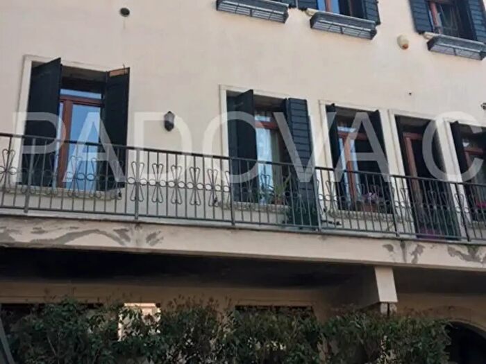 Appartamento trilocale in affitto in Via dei Savonarola, Padova