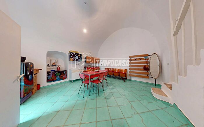 Casa trilocale in vendita in Via Martinelli, Turi