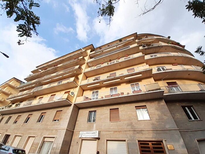 Appartamento con 5 locali in affitto in Via Cesare Beccaria, Centro, Perugia