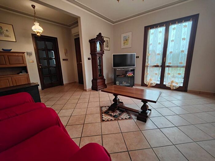 Appartamento quadrilocale in affitto in Via Antonio Piccinini, Crostolo Pareto Ponticelli, Albinea