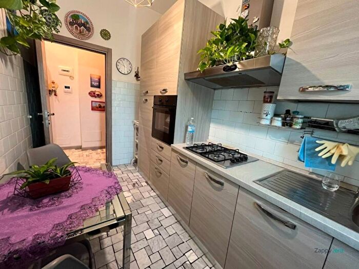 Appartamento trilocale in affitto in Via Padova, Crescenzago, Milano