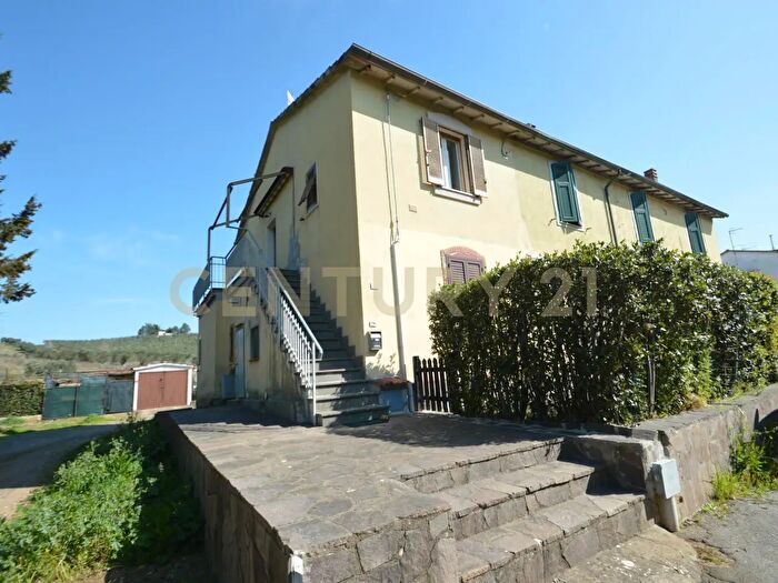 Casa quadrilocale in vendita in Via delle Case Nuove, Roccastrada