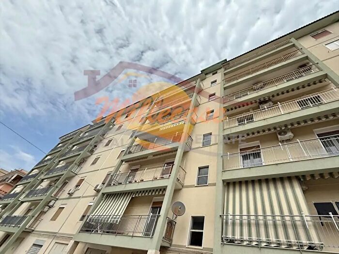 Appartamento con 5 locali in vendita in Via Mascalucia, Siracusa