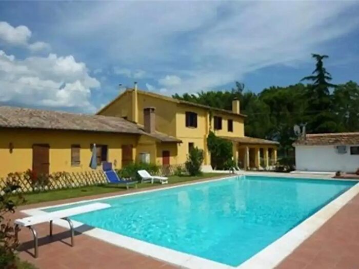 Casa con 5 locali in vendita in Voc Selvetta, Cannara